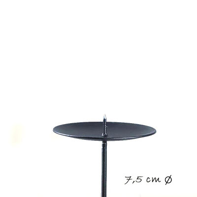 Schwarzer Kerzenhalter aus Metall mit Dorn, Durchmesser des Kerzentellers 7,5 cm.