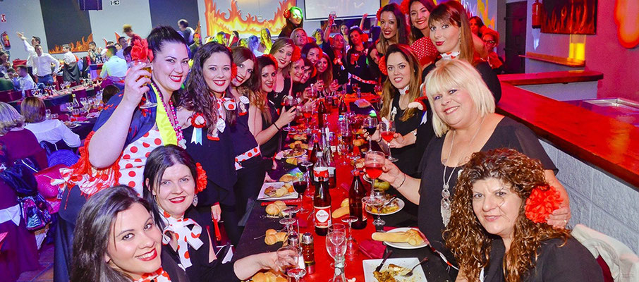 cena de grupos en Murcia para despedida de solteros