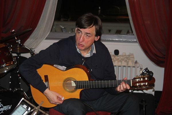 Hervé, Guitare