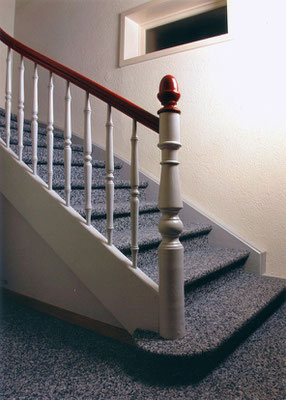Teppich In Treppenhaus Aldega Fachmanner Fur Wand Und Bodenbelage