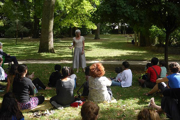 Dialogue avec l'arbre au Saut du Loup - sous l'érable