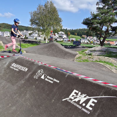 PUMPTRACK BESCHRIFTUNG BERN