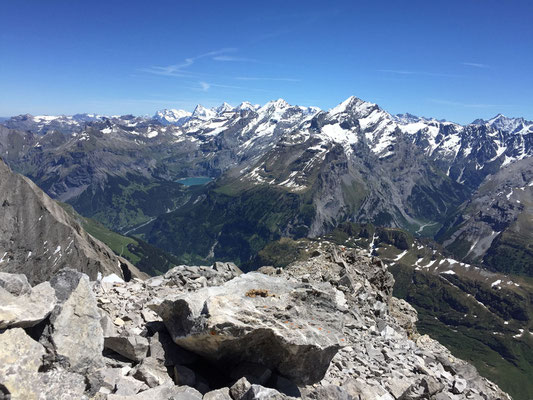 Blick ostwärts vom Gipfel des Vorder Loners.