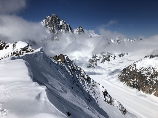 Nochmals das Finsteraarhorn, diesmal vom Scheuchzerhorn aus gesehen.