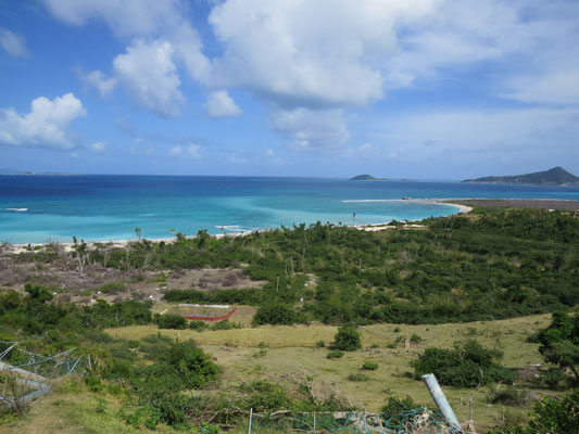 La côte près de l'Appelle à Cariacou.