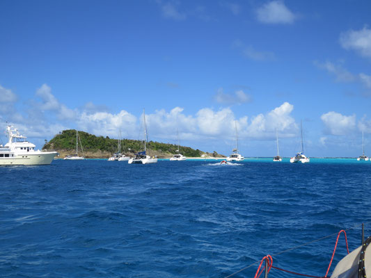 A l'entrée du mouillage de Petit Bateau.