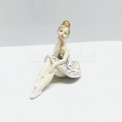  ballerina piccola seduta 7cm H.6 cm € 4,50