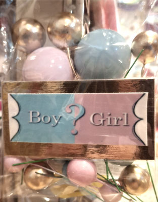 Kit cake palline  oro rosa e azzurro con scritta di zucchero boy  girl 