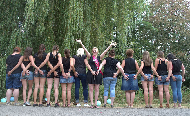 Junggesellinnen Abschied - Fotografin in Krefeld - Samara Blue - Lady-Sahmara-Photo - Kerstin Ellinghoven