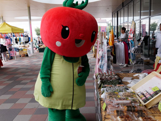 きたもと朝市(2016/8/29) とまちゃん来場