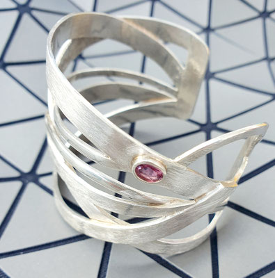armreif-Silber-925-Safir-pink-unikat