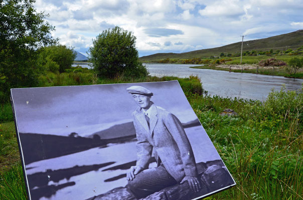 1952 spielte John Wayne in dem Film "Der Sieger" (Original "The Quiet Man"). Der Film wurde in der Ortschaft Cong und im irischen County Mayo gedreht.