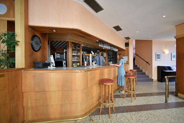 Bar - Café