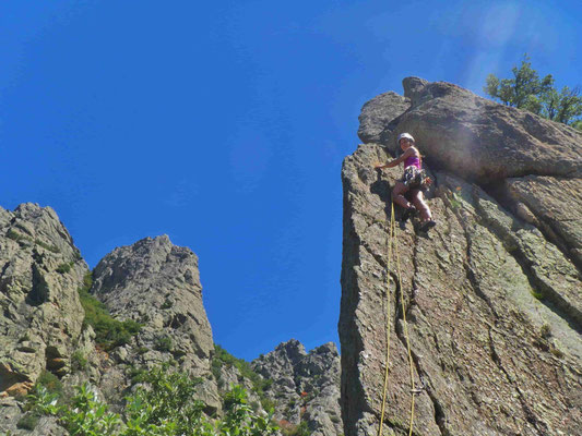 escalade montagne dans l'hérault-arête des charbonniers au caroux