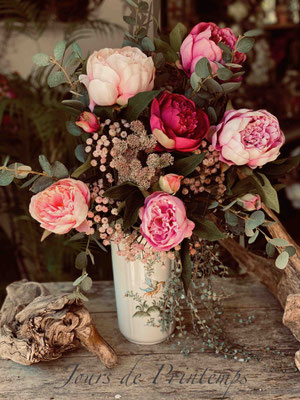 composition-sur-mesure-fleurs-artificielles-haut-de-gamme