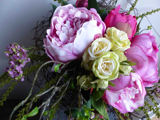 composition-sur-mesure-fleurs-artificielles-haut-de-gamme