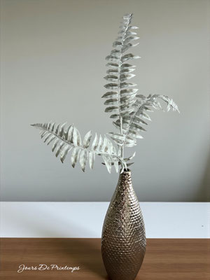 Branche de Fougère argentée artificielle haut de gamme