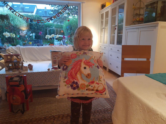 ...big cushion = BIG FUN! :)