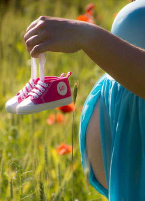 Babybauchshooting Mohnblumen