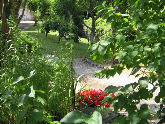 ©Sellen. A l'entrée du gîte à Saint mihiel.