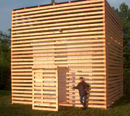 Mein Holzkubus, Gelände der Grün, Weil am Rhein, 2004, Foto: Andreas Dietrich