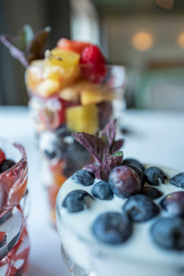Joghurt und Obst