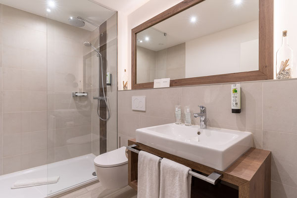 Duschbad in der Junior-Suite