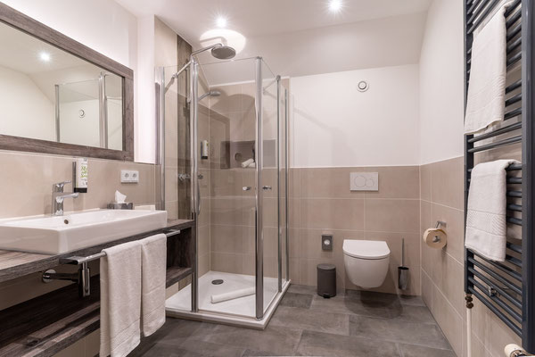 Duschbad in der Suite
