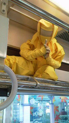 伊賀上野では電車の網棚にも忍者がいます！