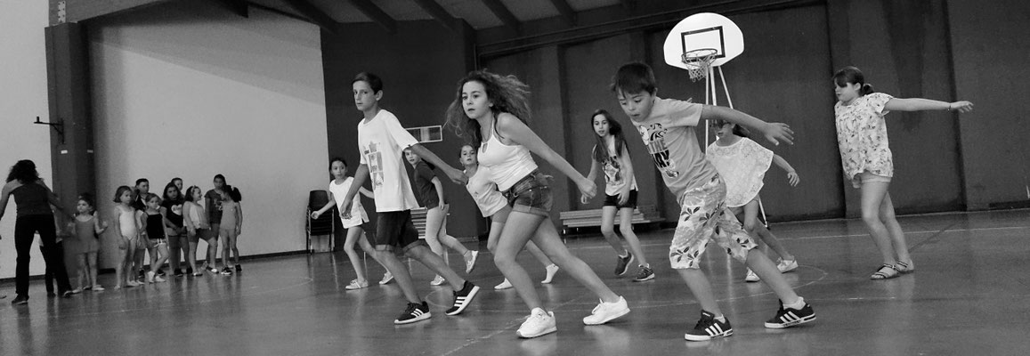 Répétitions du final du gala de danse. Ass arts et Culture. Chateauneuf du Pape. 11 juin 2016