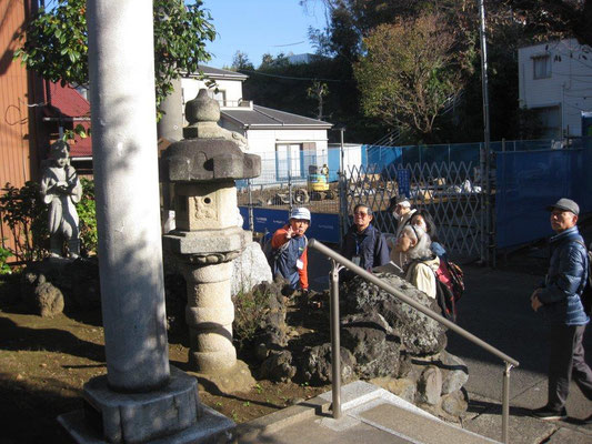 船玉神社の右側で３班が