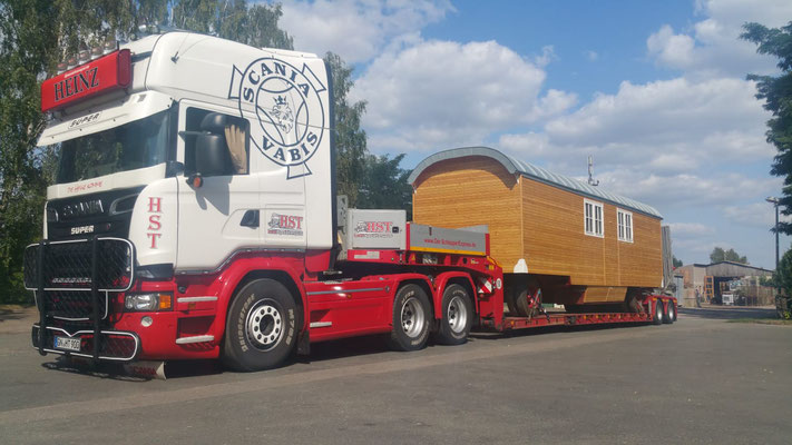 Zirkus Bauwagen Transport Heinz Spezialtransporte