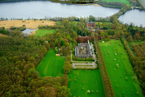 Schloss Krickenbeck Allee