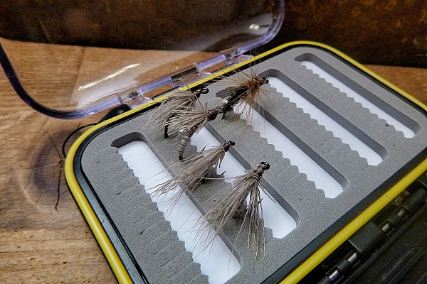 Fliegenfischerschule-Hessen // Meine Tenkara Fliegenmuster // Fliegenfischen Guiding und Wurfkurse in Deutschland