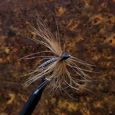 Fliegenfischerschule-Hessen // Meine Tenkara Fliegenmuster // Fliegenfischen Guiding und Wurfkurse in Deutschland