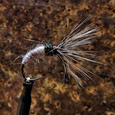 Fliegenfischerschule-Hessen // Meine Tenkara Fliegenmuster // Fliegenfischen Guiding und Wurfkurse in Deutschland