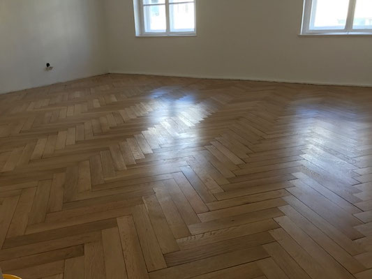 Parkett Verlegung verklebung