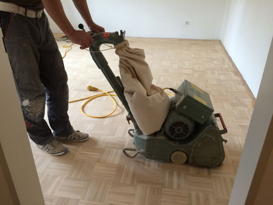 Parkettboden schleifen Versiegelung 