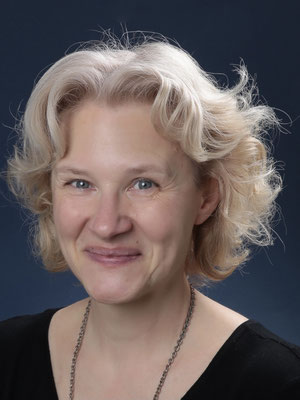 Frau Laue, Lehrerin