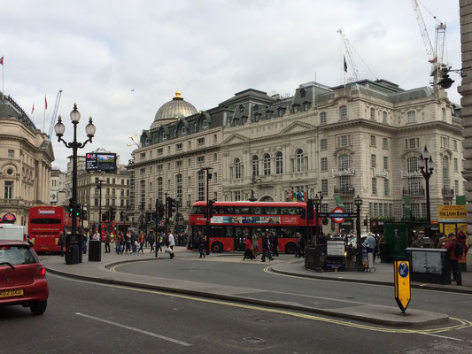 Piccadilly Circus