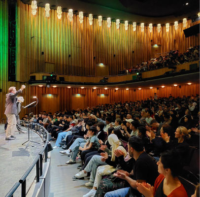 Vincent-van-Gogh-Schule im Konzert (Komische Oper)