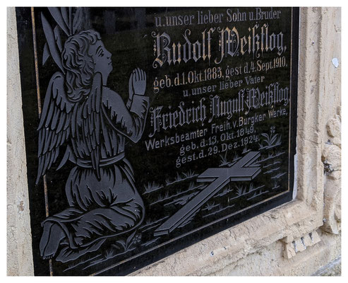 Grabstein des Burgker Werksbeamten Friedrich August Weißflog