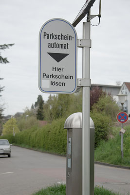 Parkscheinautomaten, Parktickets für Parkplätze (Parkingplace) in der Stadt und überall wo kein Stromanschluss ist mit Solarstrom und Solarmodulen von Solara