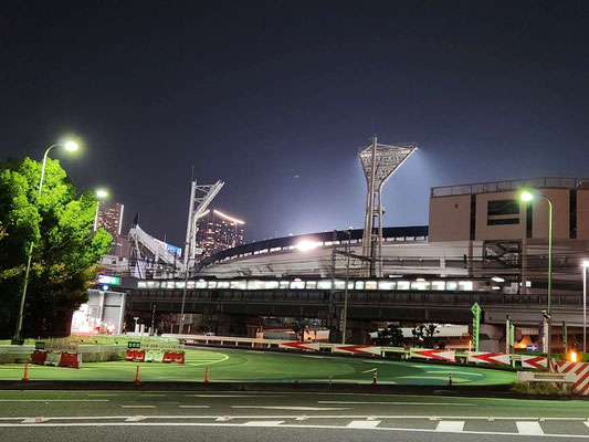 横浜スタジアム。