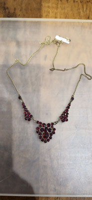 Granatcollier Nr 3 