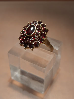 Granatring Silber vergoldet oval Nr 10