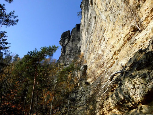 Anhängsel von unten vom Gabrielensteig aus