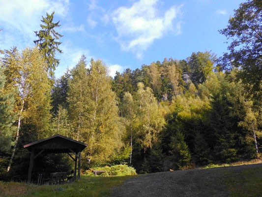 Wander-Rastplatz 300 Meter vor dem Natternborn