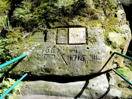 Alte Jahreszahlen an der Oberen Schleuse