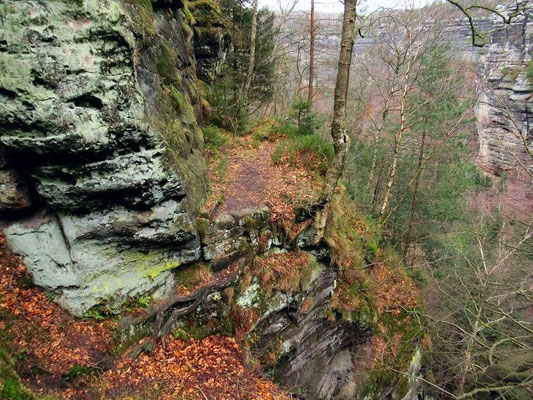 Ehemalige Brücke Nr. 2  mit kurzer Kletterstelle (Skizze)